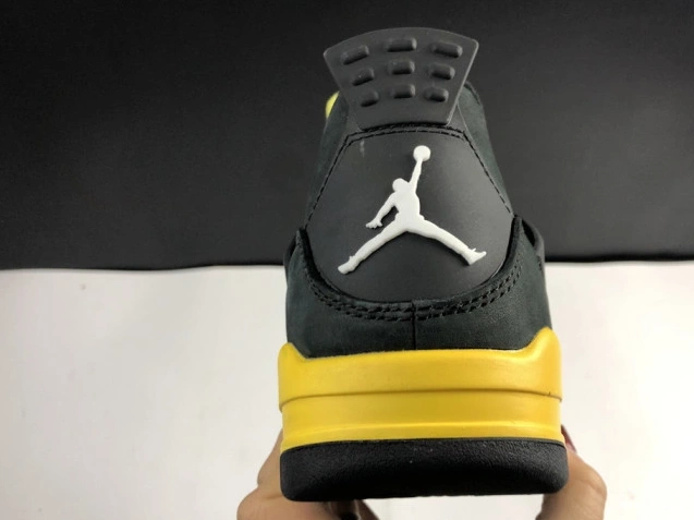 Kick Theory Jordan Thunder 308497-008 Retro 4 Air 0730